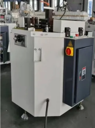 Gravis-Officium Hydraulic Single Head Aluminium Profile Corner Combining Machina (100mm Crimping Height