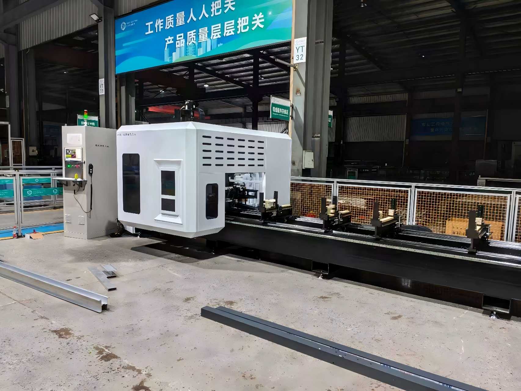 Summus Rigiditas V-Axis Gantry Machining Centrum pro Velum Wall Profiles