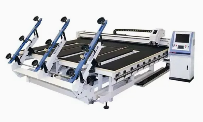 Subsecutio CNC Vitri Secans Machina in Insulating Vitrum Productio